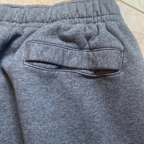 Nike joggers - Picture 7 of 8